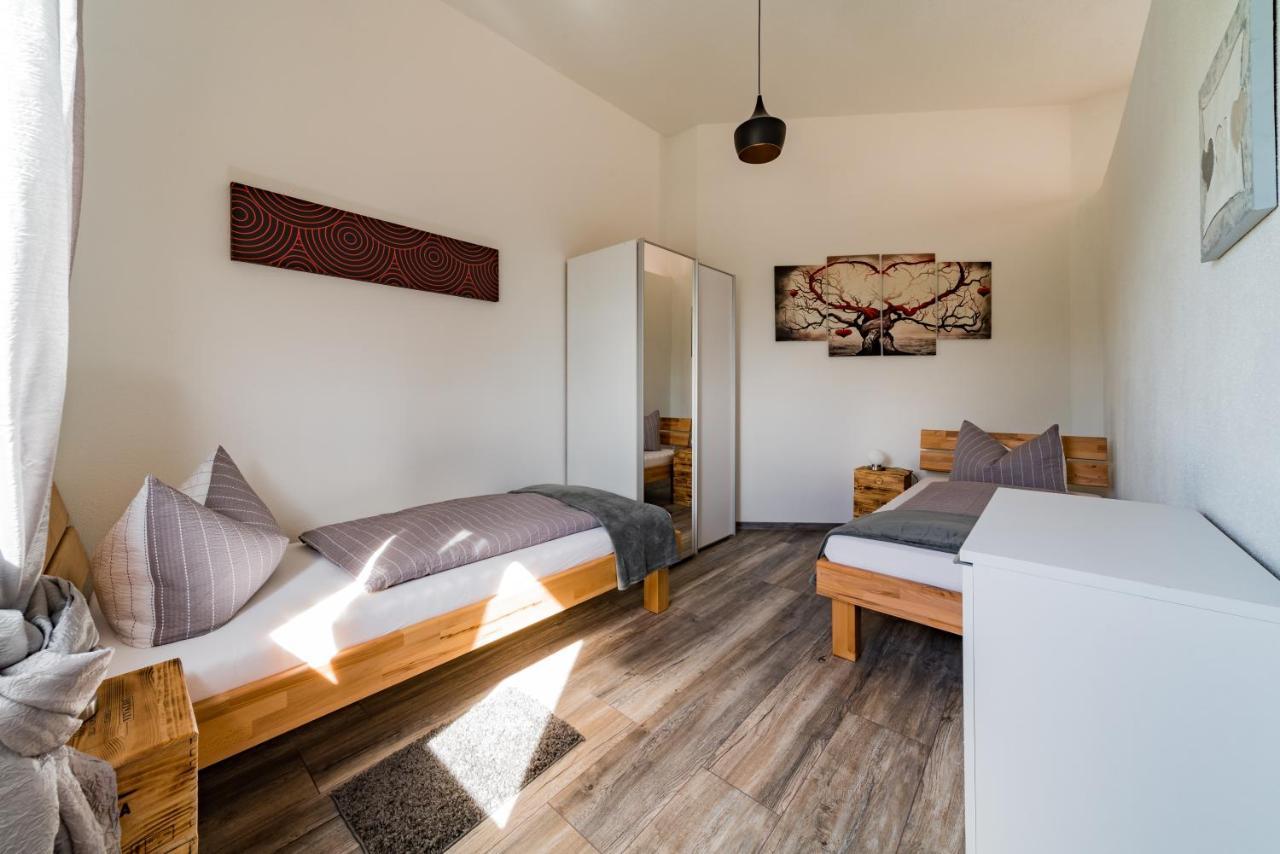 Apartmentfinke 3 An Der Messe Friedrichshafen Bagian luar foto
